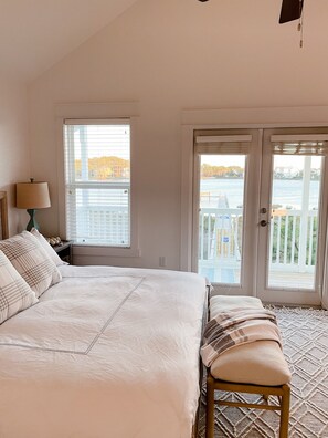 4 bedrooms, WiFi, bed sheets