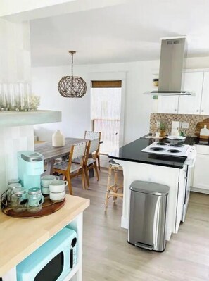 Fridge, microwave, oven, stovetop - Waterfront Beach Retreat - 4bdrm (Santa Rosa Beach)