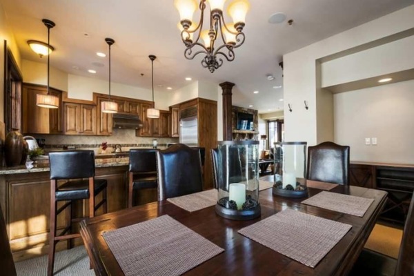 Condo | Private kitchen | Full-sized fridge, microwave, oven, stovetop