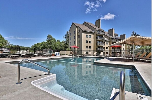 Indoor pool, outdoor pool