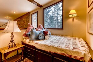 独立别墅, 多张床 (Private Home on Vail Mountain | 324 B)