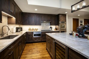 House, Multiple Beds (716A Forest Road 5BD Private Home) | Private kitchen - 716a Forest Road 5BD Private Home (Vail)