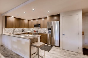 Condo, Multiple Beds (Lodge at 100 W Beaver Creek 504, 2BD ) | Private kitchen - Lodge at 100 W Beaver Creek 504, 2BD Condo in Heart of Avon (Avon)
