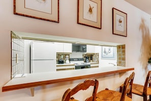 Condo, Multiple Beds (Lodge at 100 W Beaver Creek 506, 3BD ) | Private kitchen - Lodge at 100 W Beaver Creek 506, 3BD Condo in Heart of Avon (Avon)