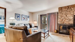Lejlighed - flere senge (Lodge at 100 W Beaver Creek 506, 3BD ) | Stue