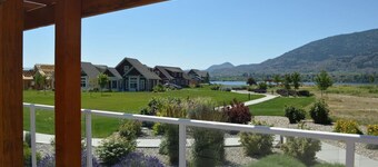 Tempranillo Suite on Osoyoos Lake #269b