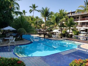 Apartment | Pool | 15 outdoor pools, free cabanas, lifeguards on site - Flat Luxo Térreo Nannai Residence (Ipojuca)