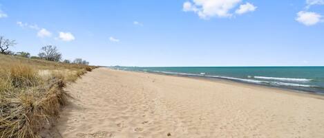 Beach nearby, sun-loungers