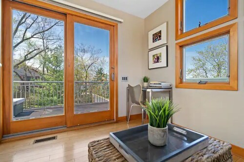 Rivera House-fun and comfort steps from the beach