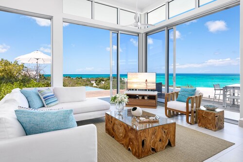 Modern, stunning north shore ocean views - Blue Turtle Villa in Turks & Caicos