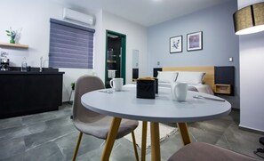 Standard Room, 1 Bedroom | Individually furnished, laptop workspace, blackout drapes - Nidah Condominios (Durango)