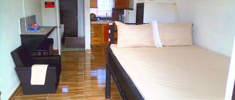 1 bedroom, free WiFi, bed sheets