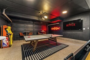 Game room - Game Room|HotTub|Movie Theater|7BD|Fam Friendly (Arvada)