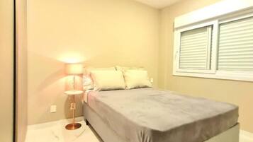 2 soverom, strykejern/-brett, wi-fi (inkludert) og sengetøy