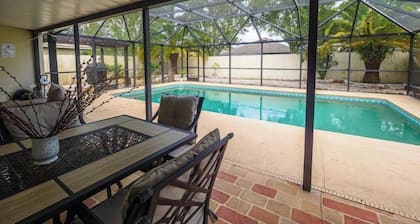 Super Clean Fantastic Pool Home Near Everything