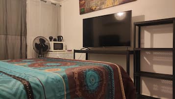 1 室のベッドルーム、WiFi、ベッドシーツ