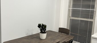 Ocean bliss! Walking distance to beach!