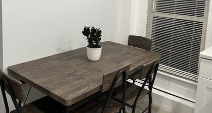 Ocean bliss! Walking distance to beach!