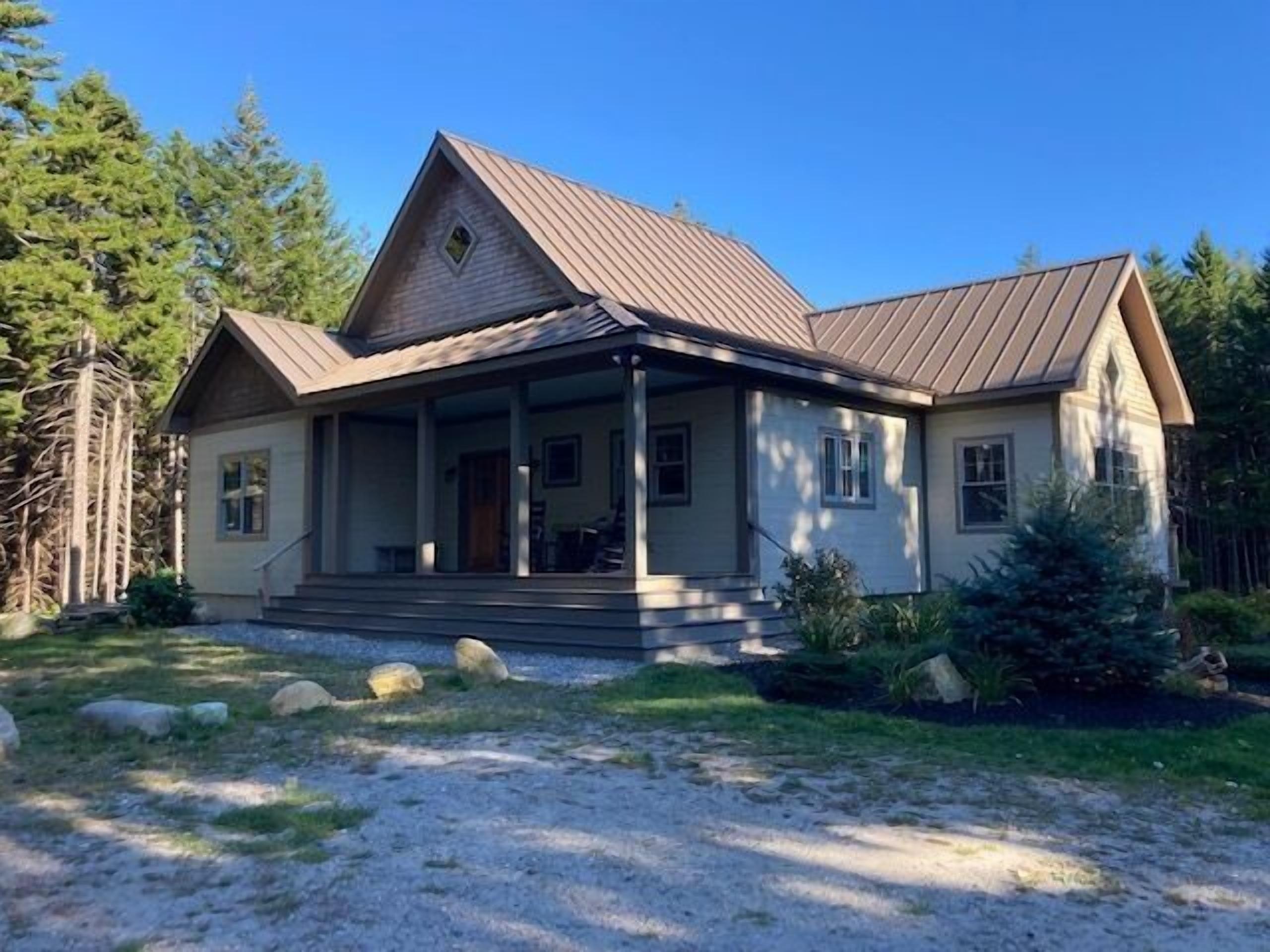 Private Modern Home Family Friendly