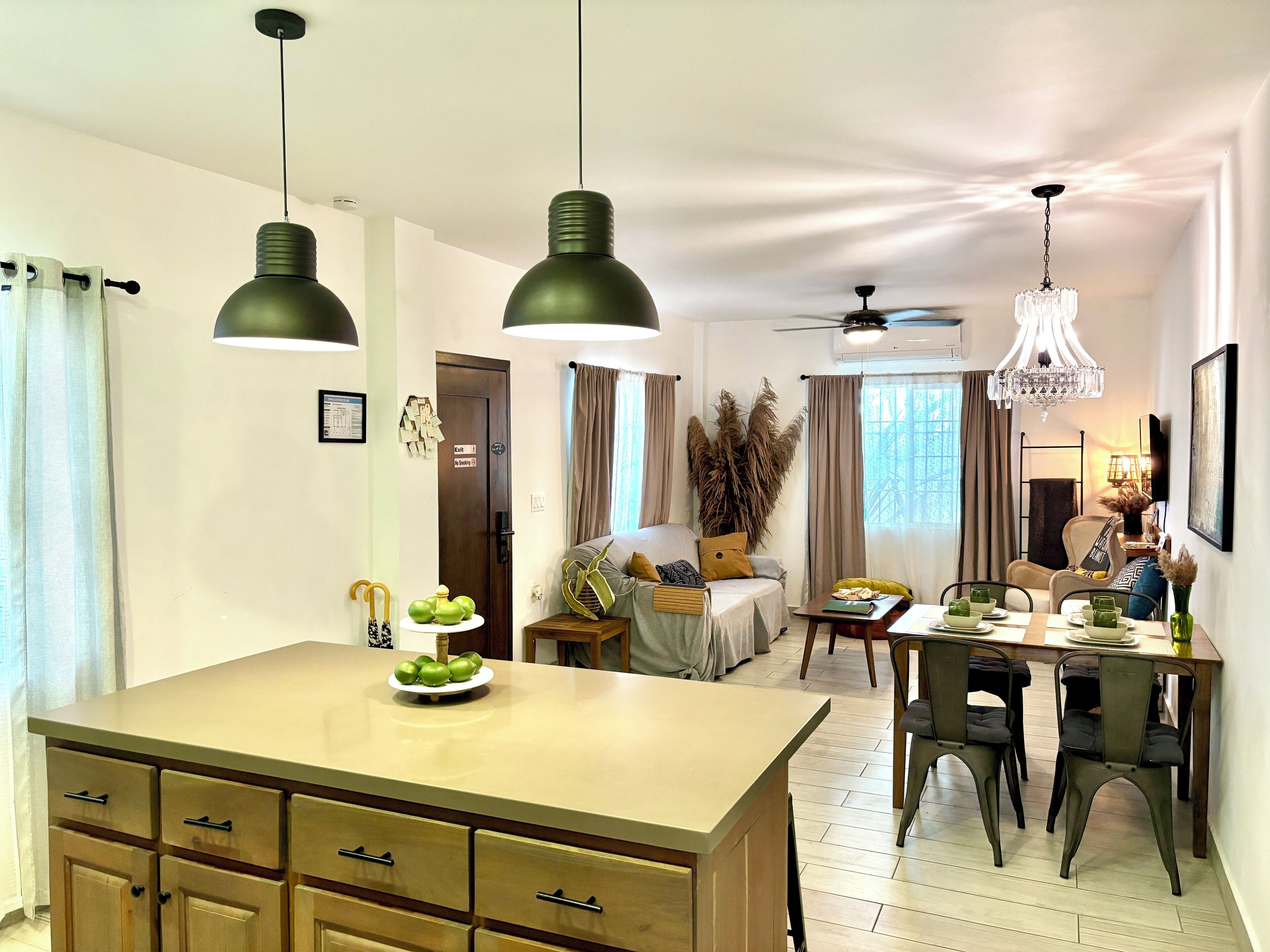 Premier Apartment, 1 Queen Bed with Sofa bed | Living area | 42-inch Smart TV with digital channels, TV