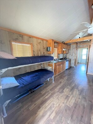 1 Schlafzimmer, Bettwäsche, Rollstuhlgeeignet