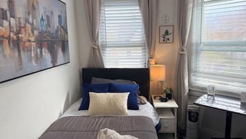 Juniorrum | Allergitestade sÀngklÀder, skrivbord, gratis wi-fi och sÀngklÀder