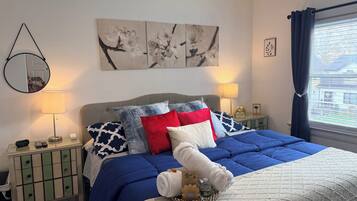 Cozy Private Room B | Hypo-allergenic bedding, desk, free WiFi, bed sheets