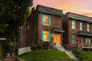 Exterior - Soulard Retreat: Fire Pit, 3 Kings, Near Brewery (St. Louis)