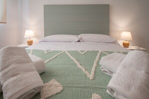 2 makuuhuonetta, silitysrauta/-lauta, Wi-Fi, vuodevaatteet