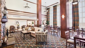 Interior - 2 Bedrooms | Free Daily Breakfast, Outdoor Pool (El Paso)