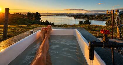 Eco Lux Mapua | Inlet Views, Outdoor Bath & Fire