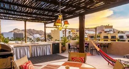 Secluded Cabo Hideaway! Walk to the beach, ample space, pool and rooftop deck!