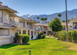 Exterior - Lovely 2 Bedroom Condo w/ Pool, Hot Tub and Tennis (Palm Springs)