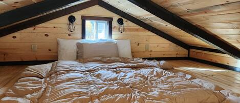 2 bedrooms, bed sheets