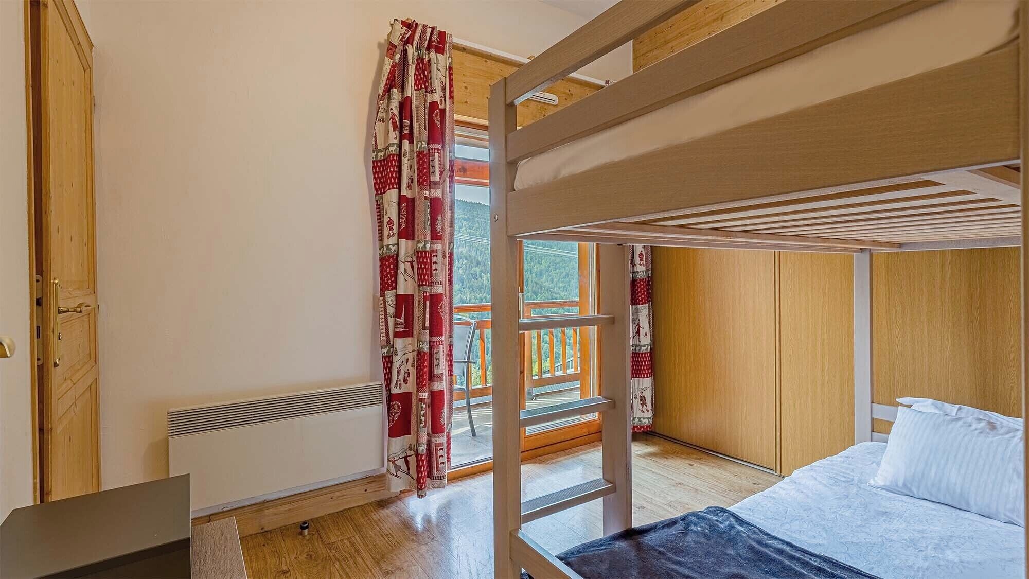 2 chambres, Wi-Fi gratuit, draps fournis
