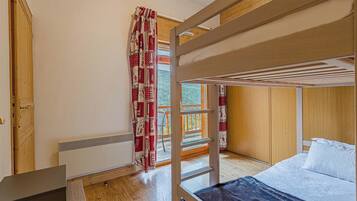 2 chambres, Wi-Fi gratuit, draps fournis