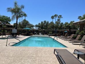Pool - 1 Bedroom Condo- Scottsdale Quarter/ Kierland (Scottsdale)