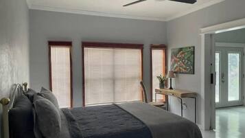 2 bedrooms, desk, iron/ironing board, travel cot