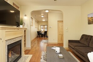 TV connectée, cheminée