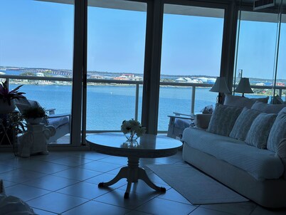 Pensacola Beach Waterfront Condo - Yacht, Pool, Tennis, Beach Club - 7th Floor