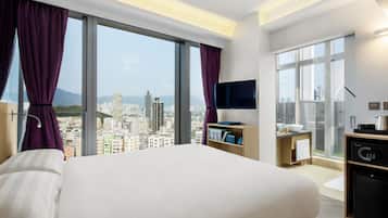 Starphire Crystal Room | Premium bedding, down comforters, minibar, in-room safe