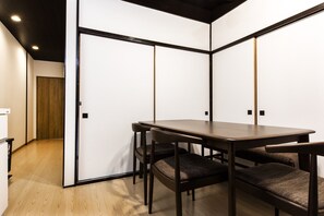 City House | Dining room - Uguisuan (Kyoto)