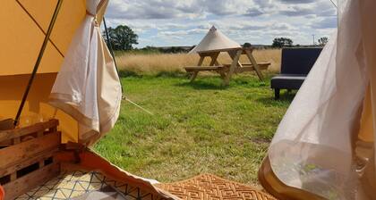 6 Guests - Bell Tent - Wood Stove - Views