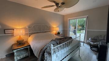 2 bedrooms, bed sheets