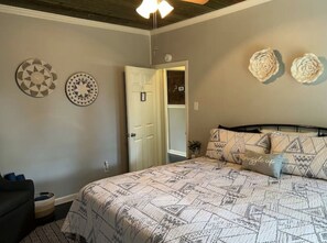 2 bedrooms, iron/ironing board, WiFi, bed sheets