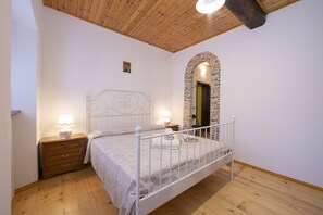 2 chambres, Wi-Fi gratuit, draps fournis