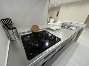 Basic Apartment | Private kitchen - shirahamakashibesso ss2-43 (Shirahama)