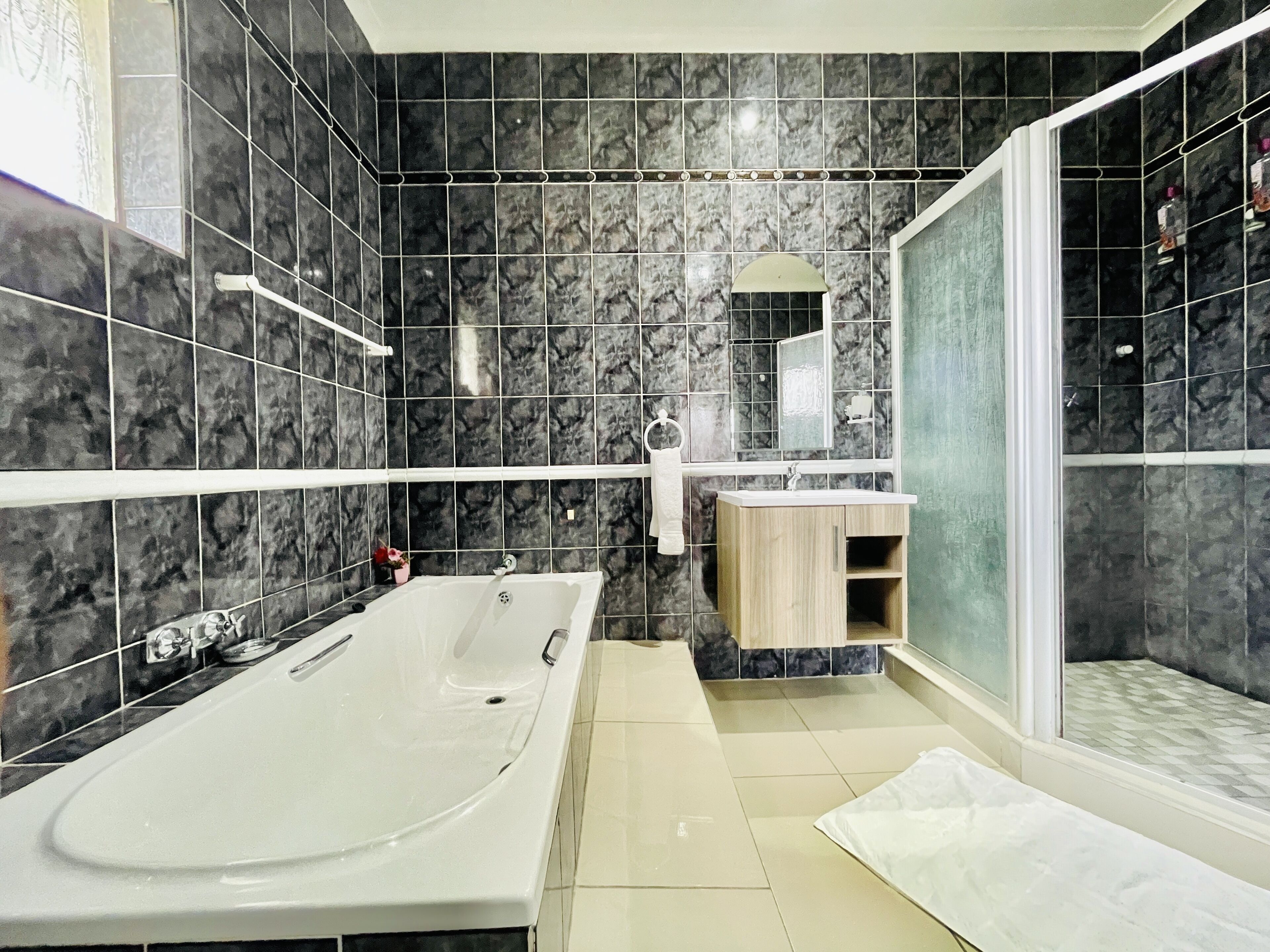 Bathtub