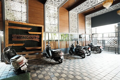 Hotel Hangout