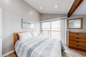 4 habitaciones, tabla de planchar con plancha, internet y ropa de cama